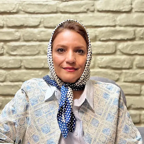  Seyedeh Batoul Zwari